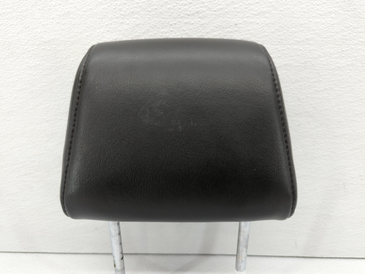 2006-2007 Nissan Pathfinder Headrest Head Rest Rear Seat Black - Oemusedautoparts1.com