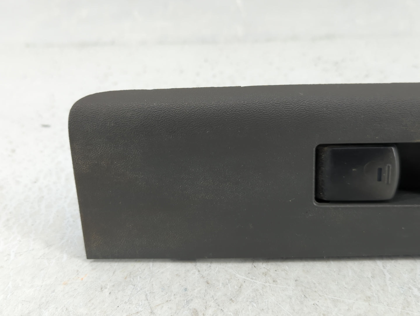 2005-2006 Nissan Pathfinder Master Power Window Switch Replacement Driver Side Left P/N:25411EA002 Fits Fits 2005 2006 OEM U