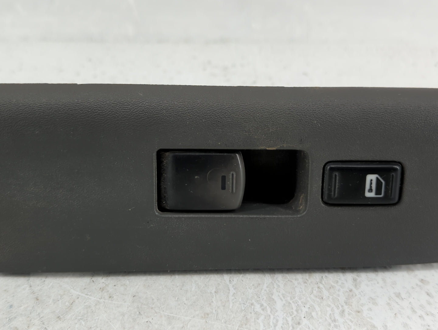2005-2006 Nissan Pathfinder Master Power Window Switch Replacement Driver Side Left P/N:25411EA002 Fits Fits 2005 2006 OEM U