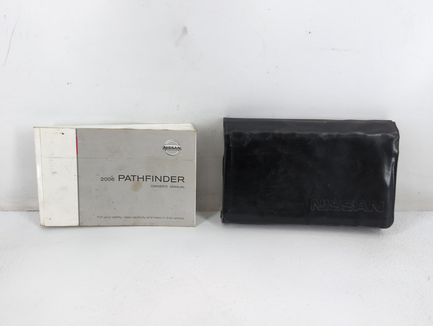 2006 Nissan Pathfinder Owners Manual Book Guide P/N:OM6E-0R51U1 OEM Used Auto Parts - Oemusedautoparts1.com