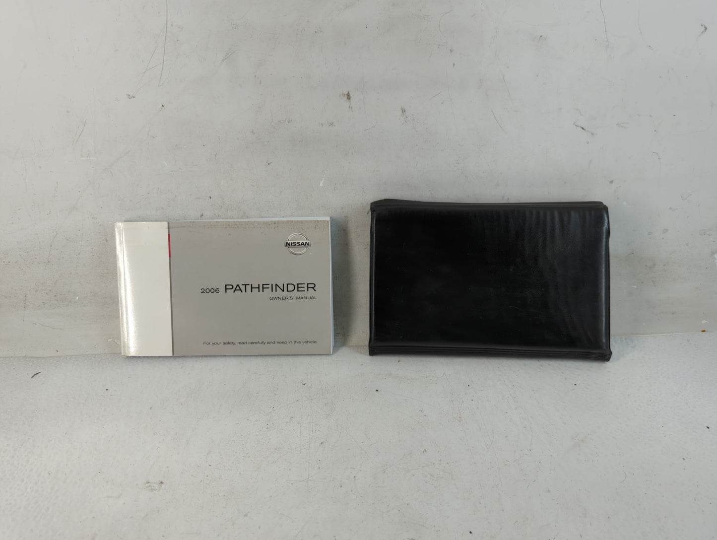 2006 Nissan Pathfinder Owners Manual Book Guide P/N:OM6E-0R51U2 OEM Used Auto Parts - Oemusedautoparts1.com