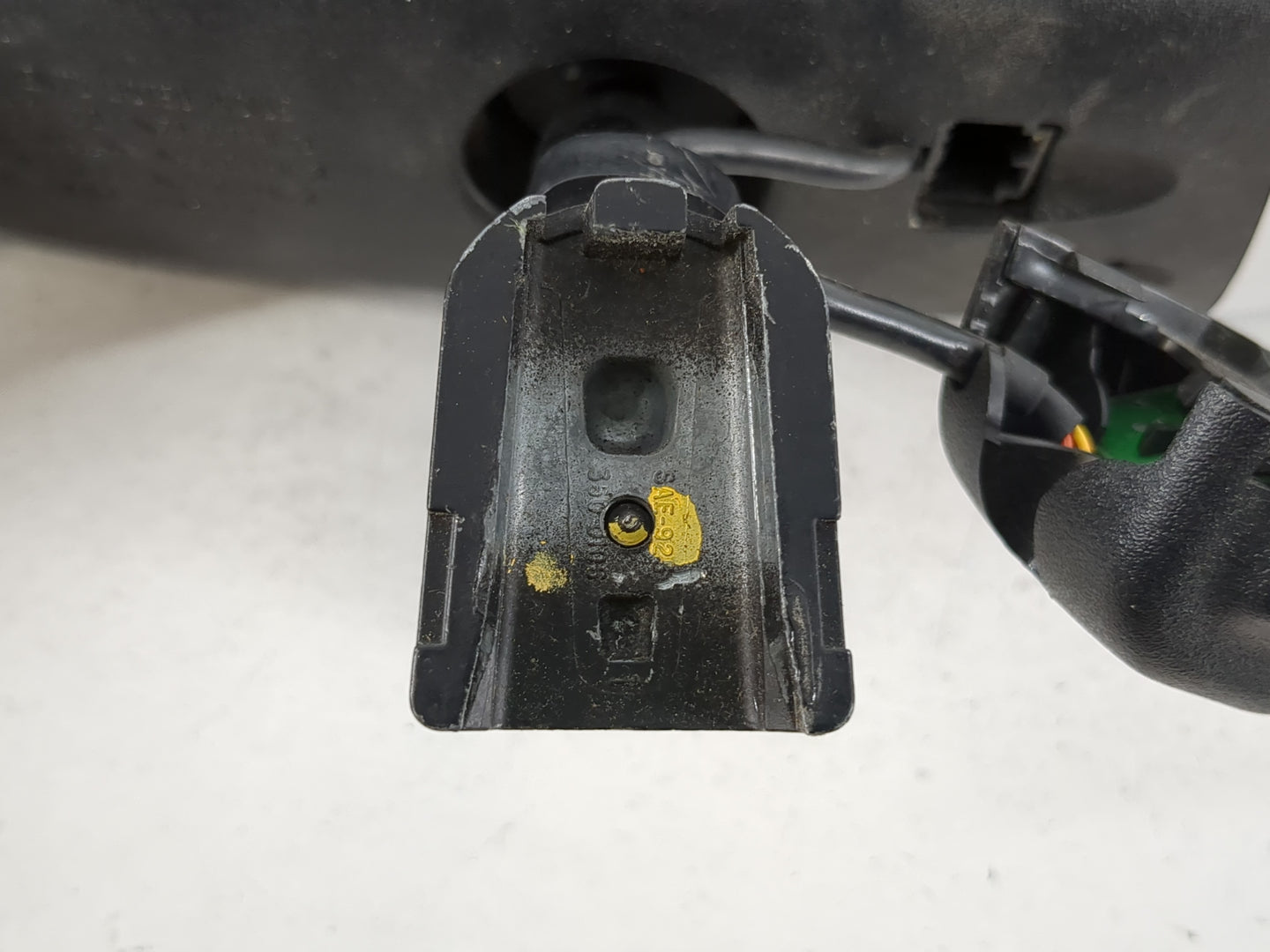 2006 Nissan Quest Interior Rear View Mirror Replacement OEM P/N:E11015633 Fits OEM Used Auto Parts - Oemusedautoparts1.com