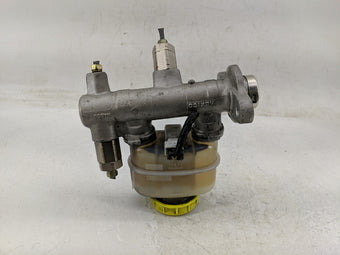 compare product 2000-2006 Nissan Sentra Brake Master Cylinder