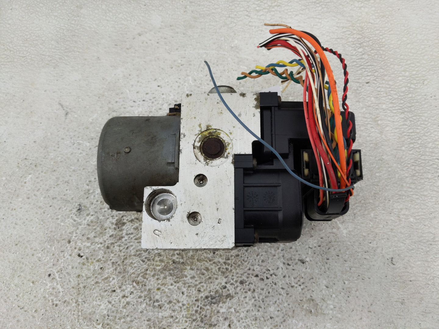 2003-2006 Nissan Sentra ABS Pump Control Module Replacement P/N:0 273 005 102 0 265 218 673 000 Fits Fits 2003 2004 2005 200