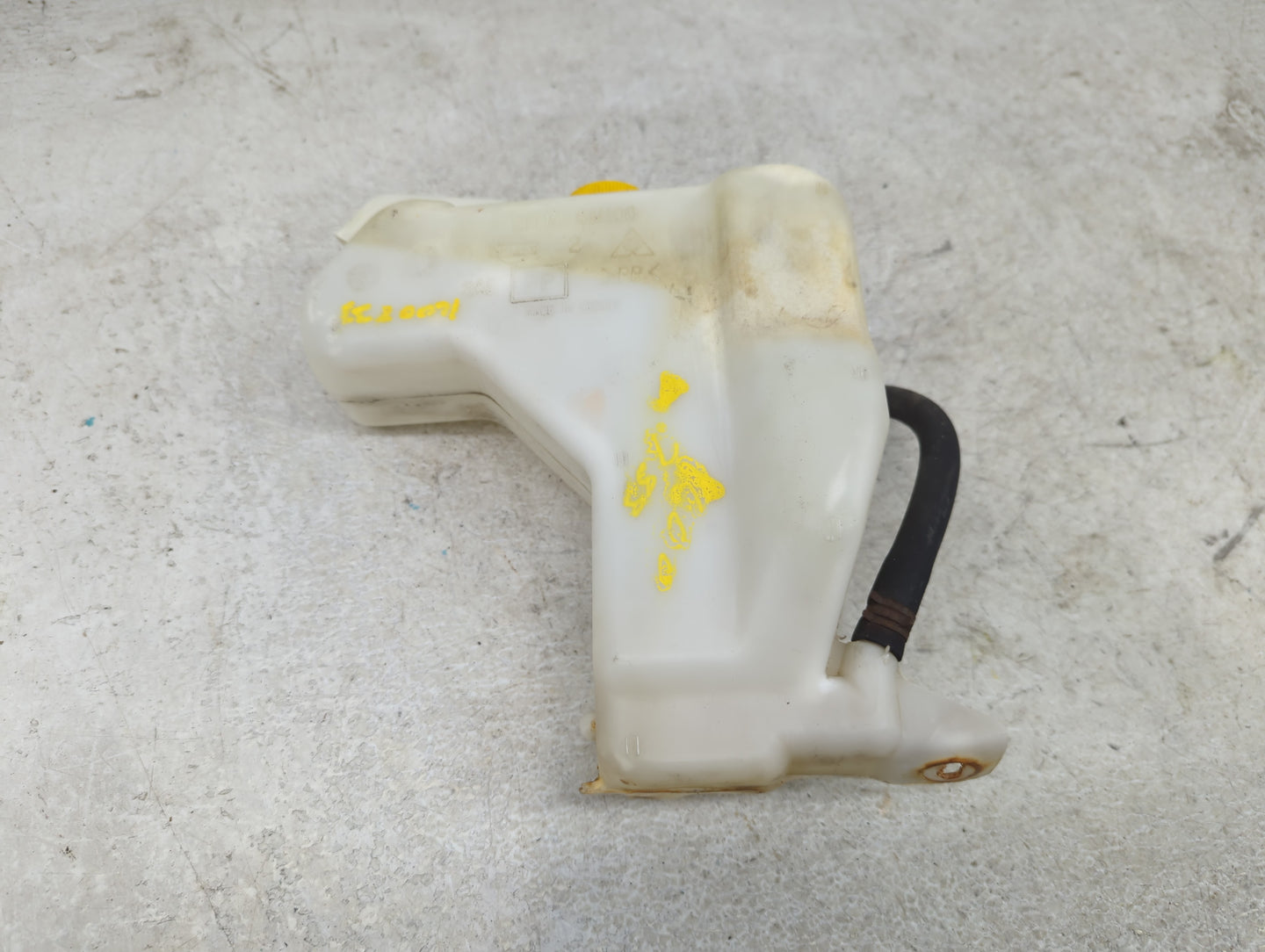 2004-2006 Nissan Sentra Radiator Coolant Overflow Expansion Tank Bottle 1449219 - Oemusedautoparts1.com