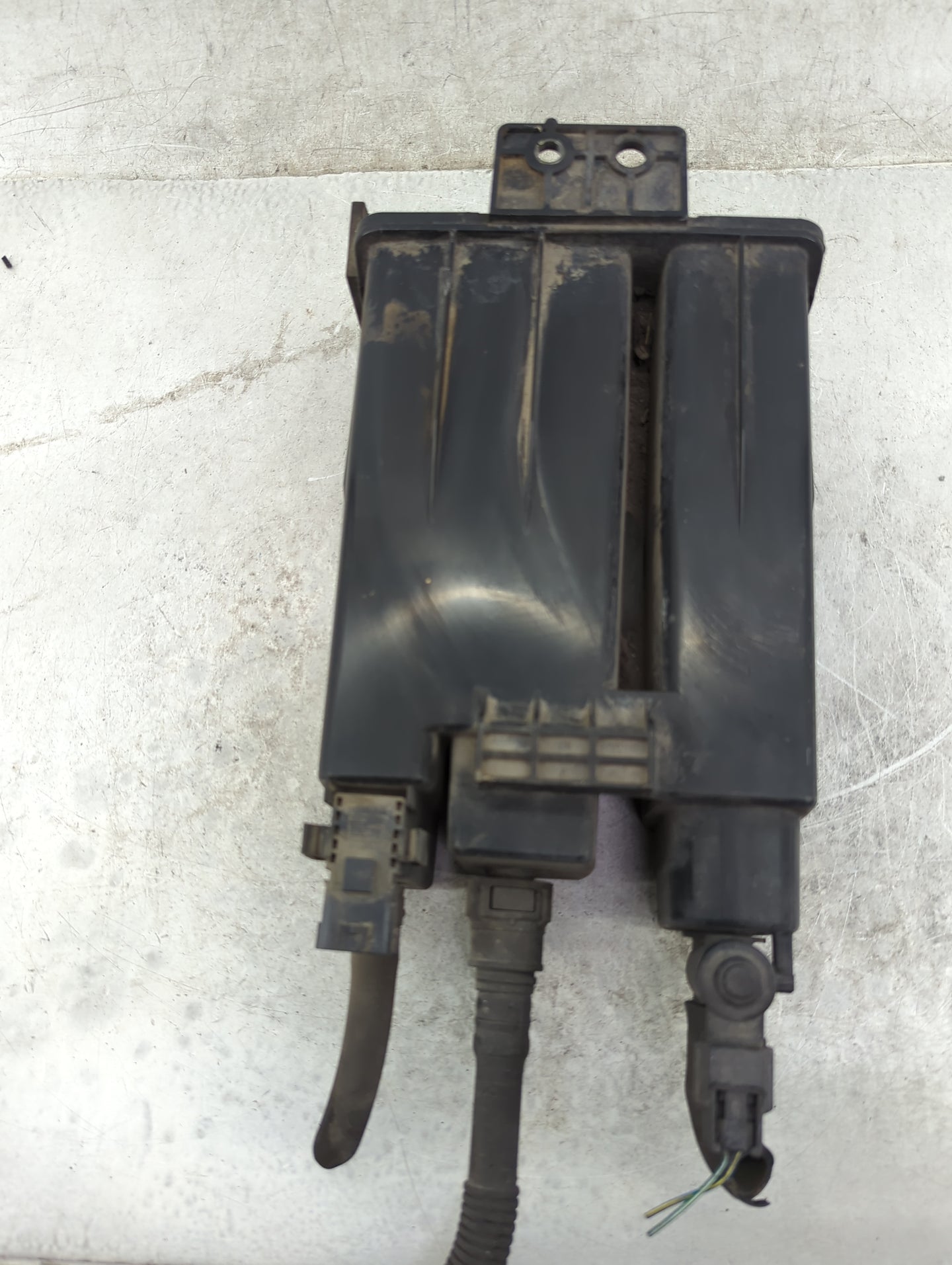 2006 Nissan Sentra Fuel Vapor Charcoal Canister - Oemusedautoparts1.com