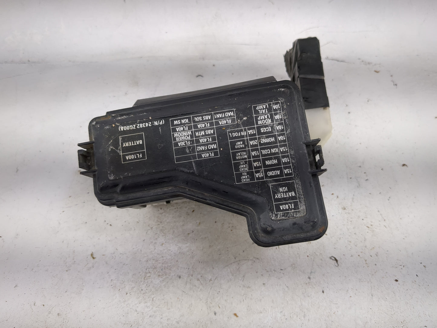 2000-2006 Nissan Sentra Fusebox Fuse Box Panel Relay Module P/N:24382 2G00A 24382 5M001 Fits OEM Used Auto Parts - Oemusedau
