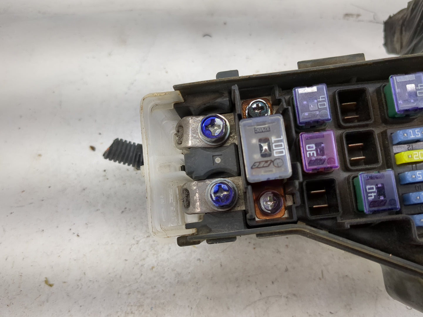 2000-2006 Nissan Sentra Fusebox Fuse Box Panel Relay Module P/N:24382 2G00A 24382 5M001 Fits OEM Used Auto Parts - Oemusedau