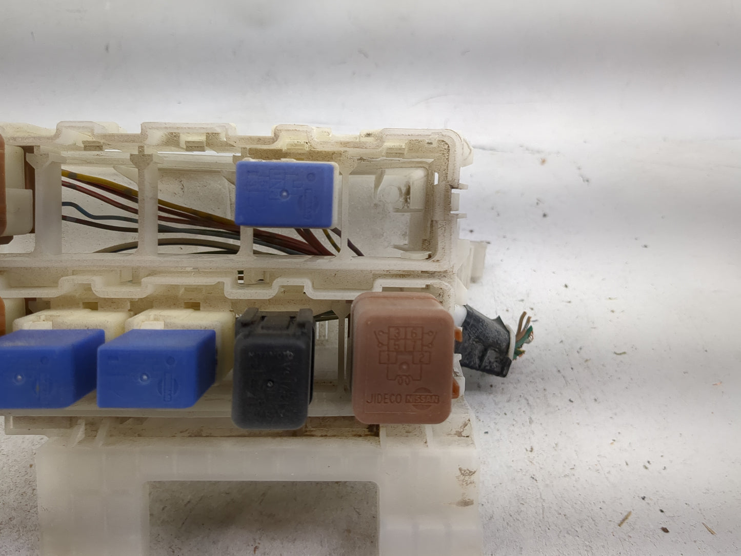 2000-2006 Nissan Sentra Fusebox Fuse Box Panel Relay Module P/N:24382 5M011 Fits Fits 2000 2001 2002 2003 2004 2005 2006 OEM