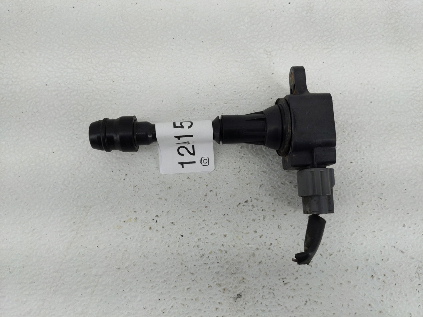 2004-2006 Nissan Titan Ignition Coil Igniter Pack - Oemusedautoparts1.com