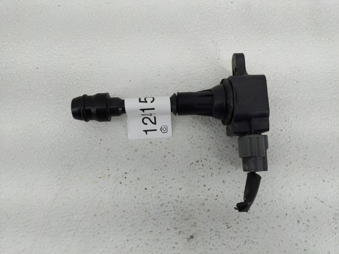2004-2006 Nissan Titan Ignition Coil Igniter Pack - Oemusedautoparts1.com