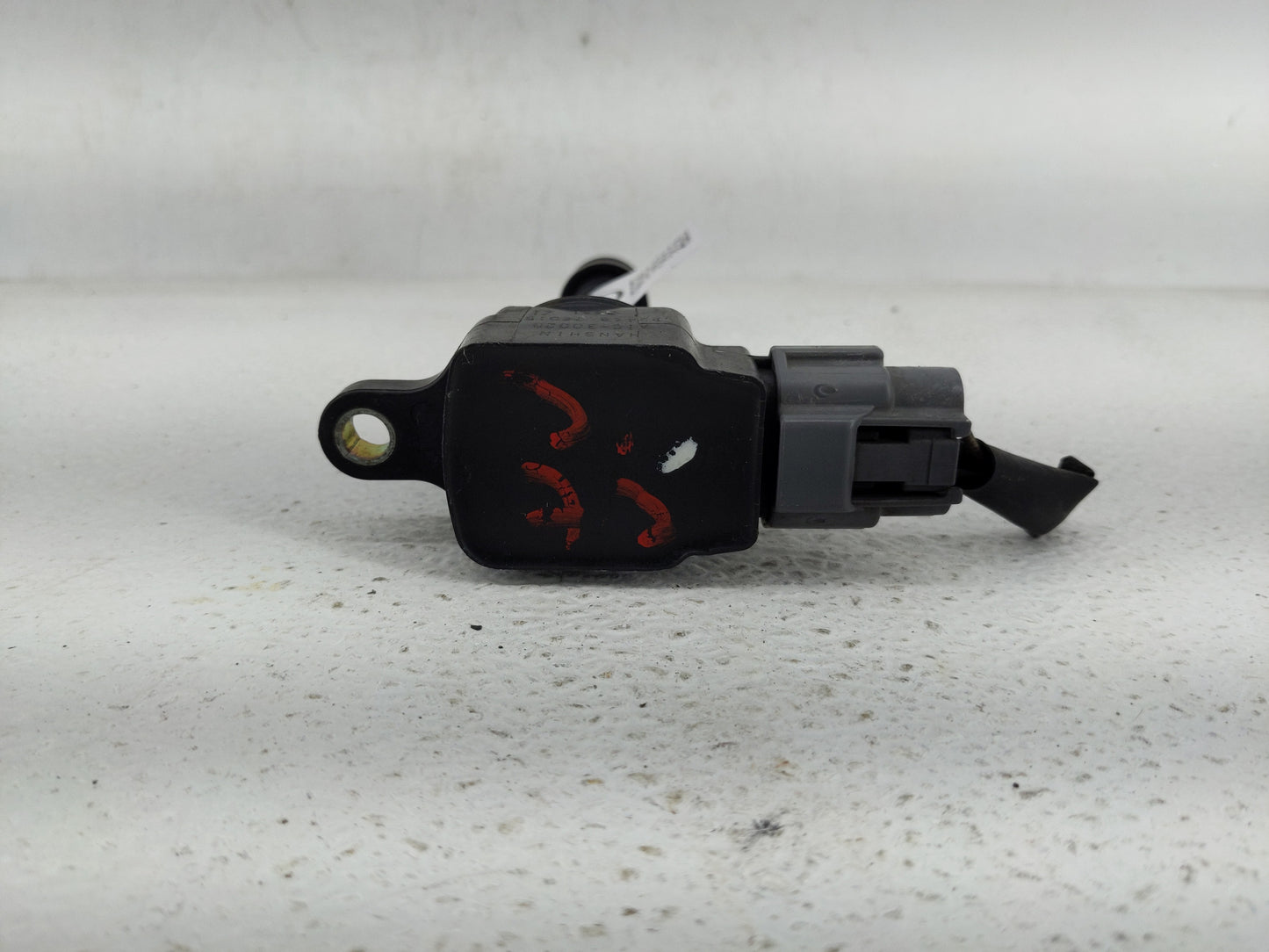 2004-2006 Nissan Titan Ignition Coil Igniter Pack - Oemusedautoparts1.com