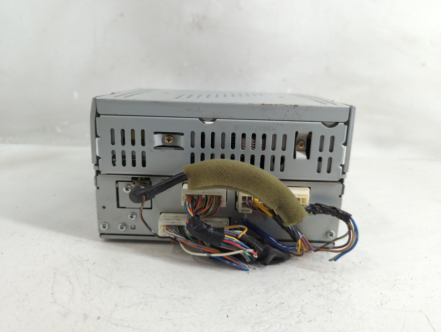 2006 Nissan Titan Radio AM FM Cd Player Receiver Replacement P/N:28185 ZH51A Fits OEM Used Auto Parts - Oemusedautoparts1.co