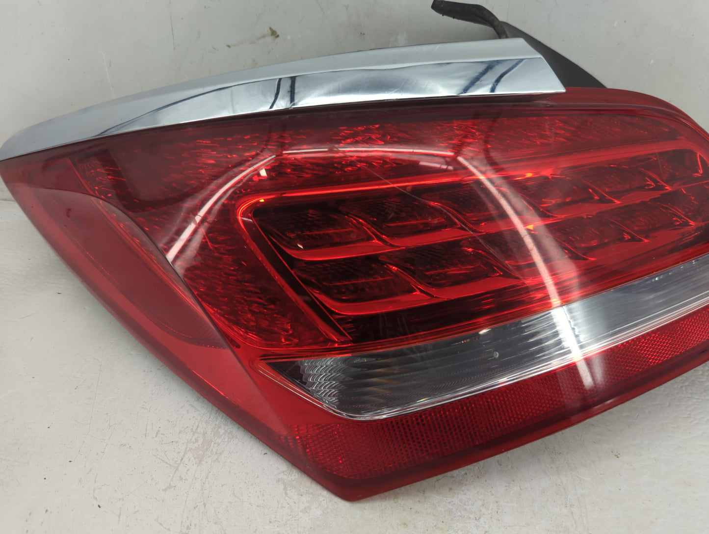 2006 Nissan Titan Tail Light Assembly Passenger Right OEM P/N:220-30123 Fits OEM Used Auto Parts - Oemusedautoparts1.com