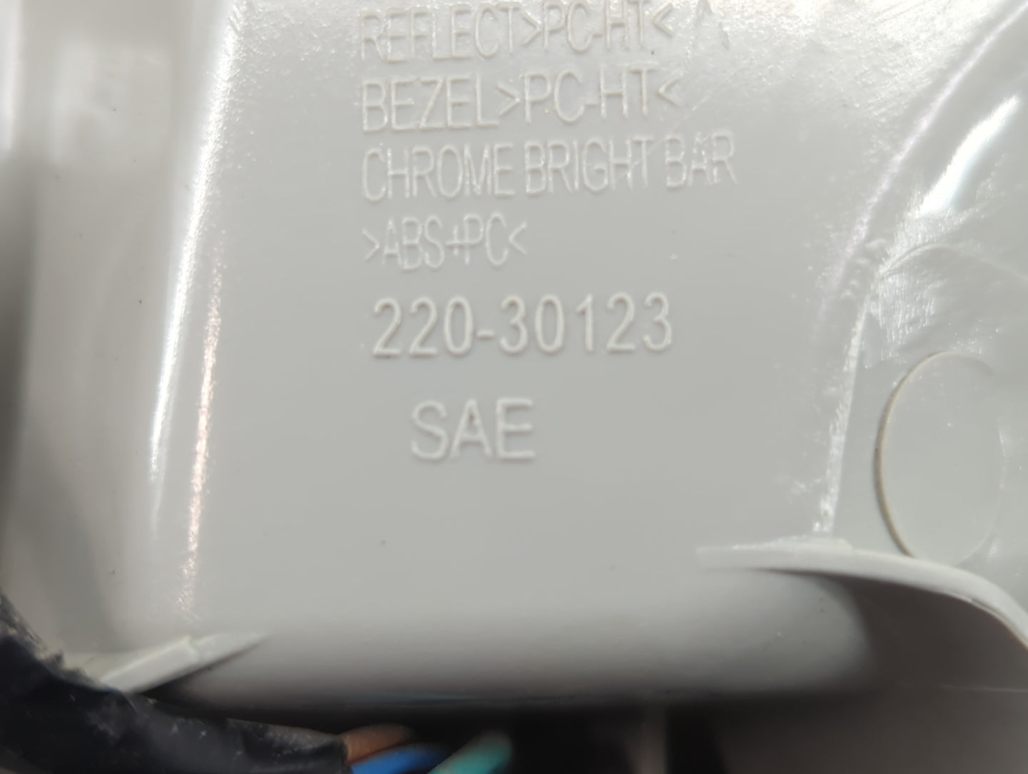 2006 Nissan Titan Tail Light Assembly Passenger Right OEM P/N:220-30123 Fits OEM Used Auto Parts - Oemusedautoparts1.com