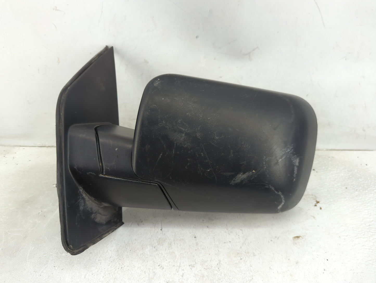 2004-2009 Nissan Titan Driver Side View Mirror - Left Door Mirror OEM Used - Oemusedautoparts1.com