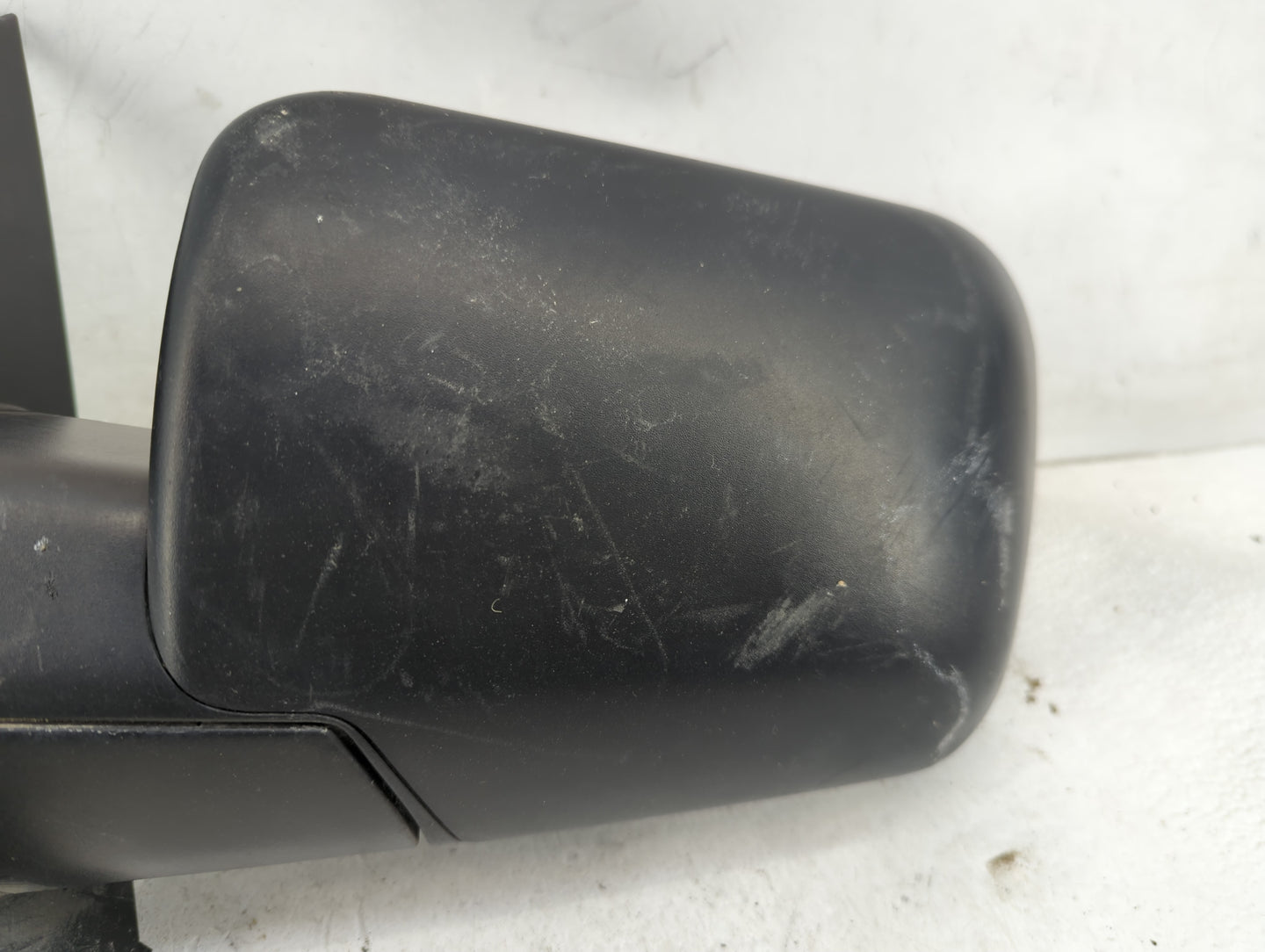 2004-2009 Nissan Titan Driver Side View Mirror - Left Door Mirror OEM Used - Oemusedautoparts1.com