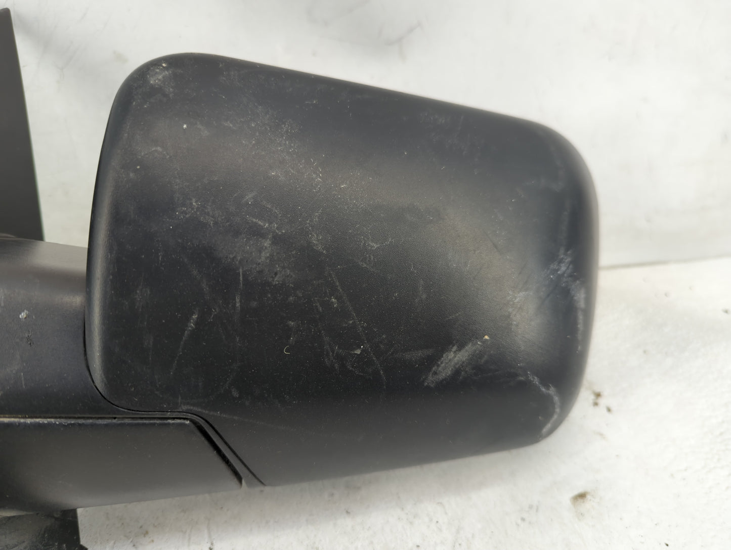 2004-2009 Nissan Titan Driver Side View Mirror - Left Door Mirror OEM Used - Oemusedautoparts1.com