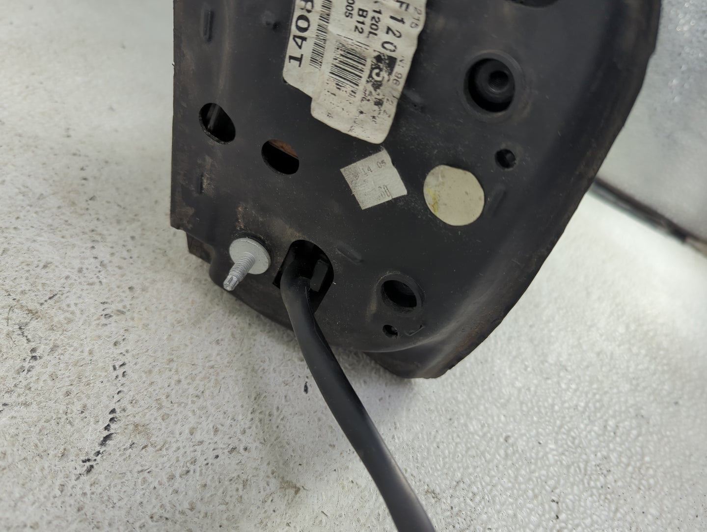 2004-2015 Nissan Titan Driver Side View Mirror - Left Door Mirror OEM Used - Oemusedautoparts1.com