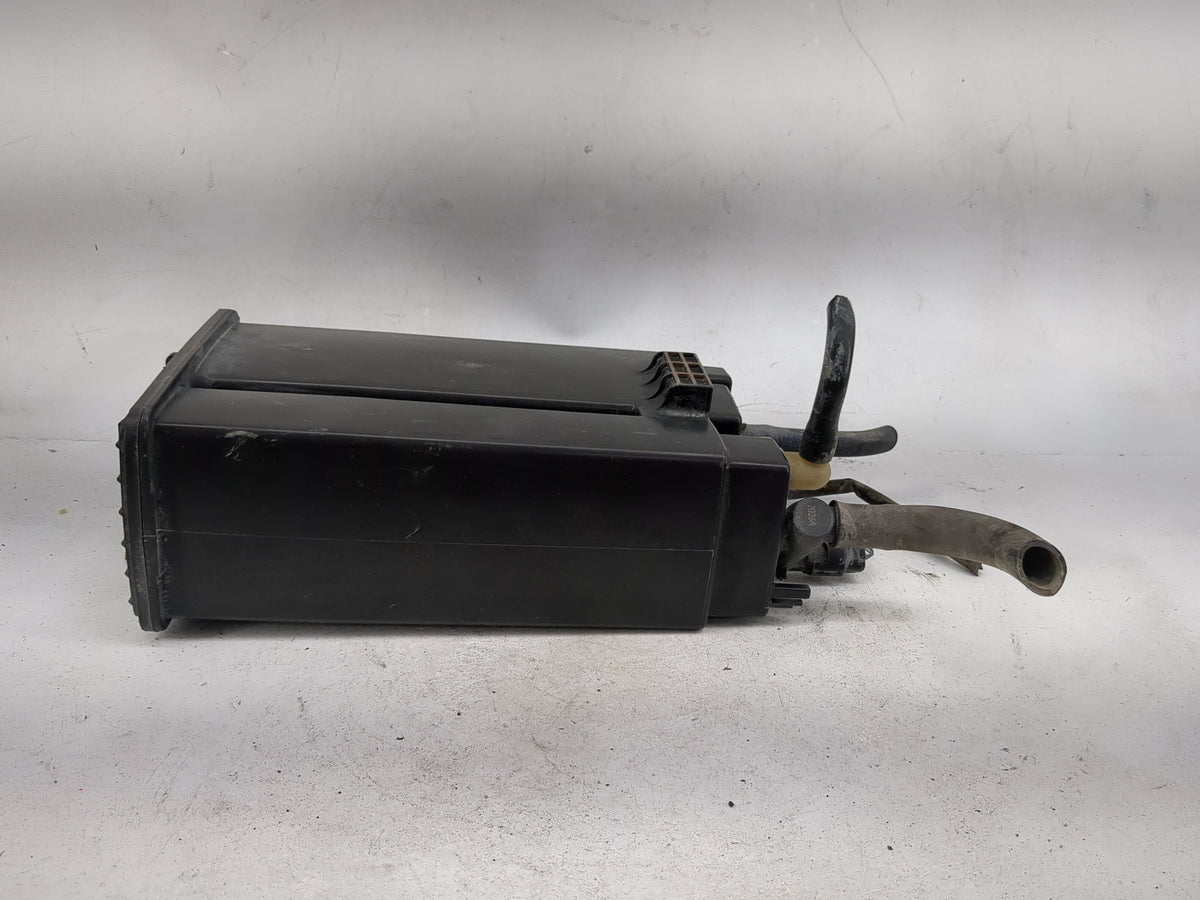 2006 Nissan Titan Fuel Vapor Charcoal Canister - Oemusedautoparts1.com