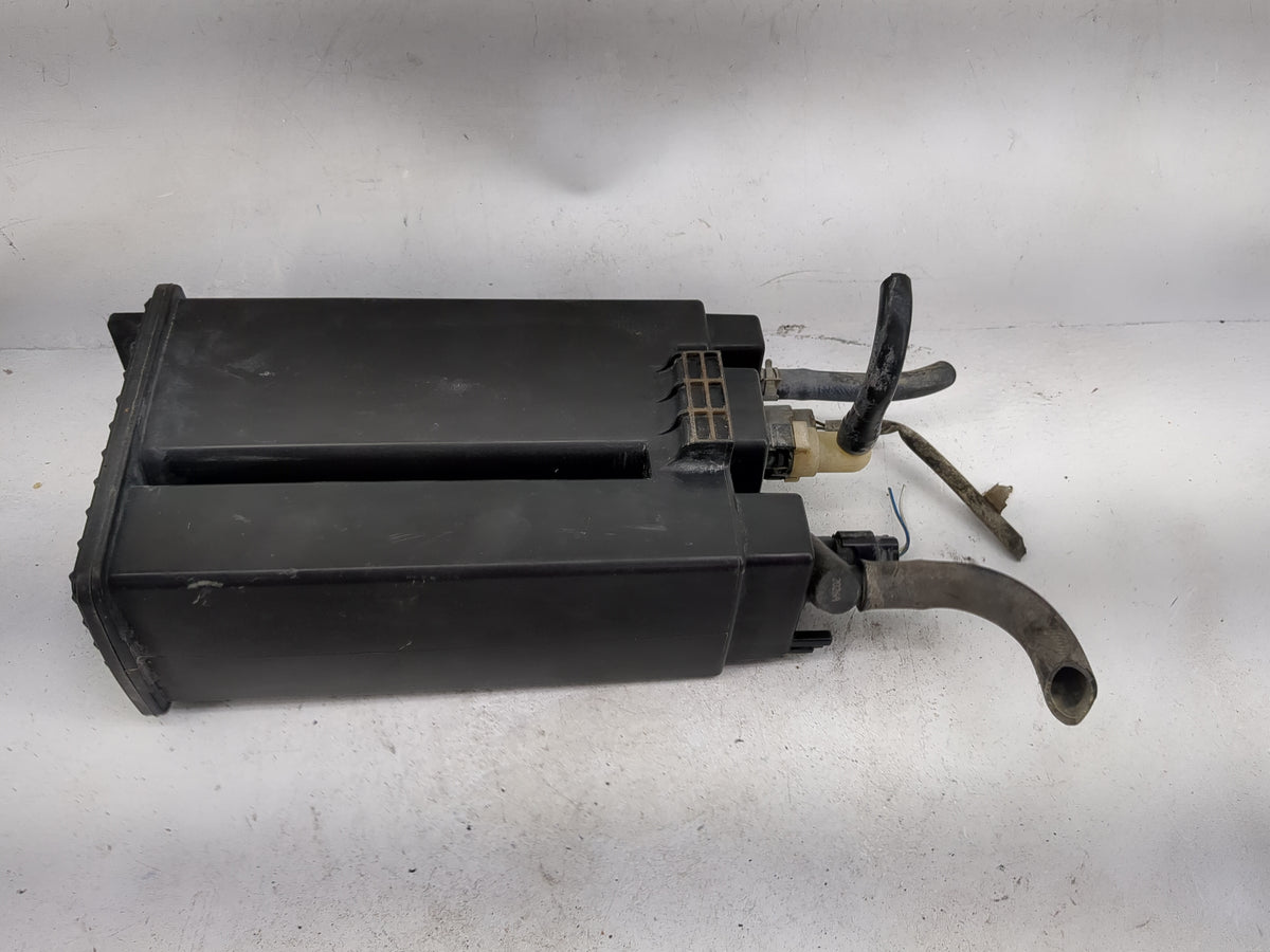 2006 Nissan Titan Fuel Vapor Charcoal Canister - Oemusedautoparts1.com