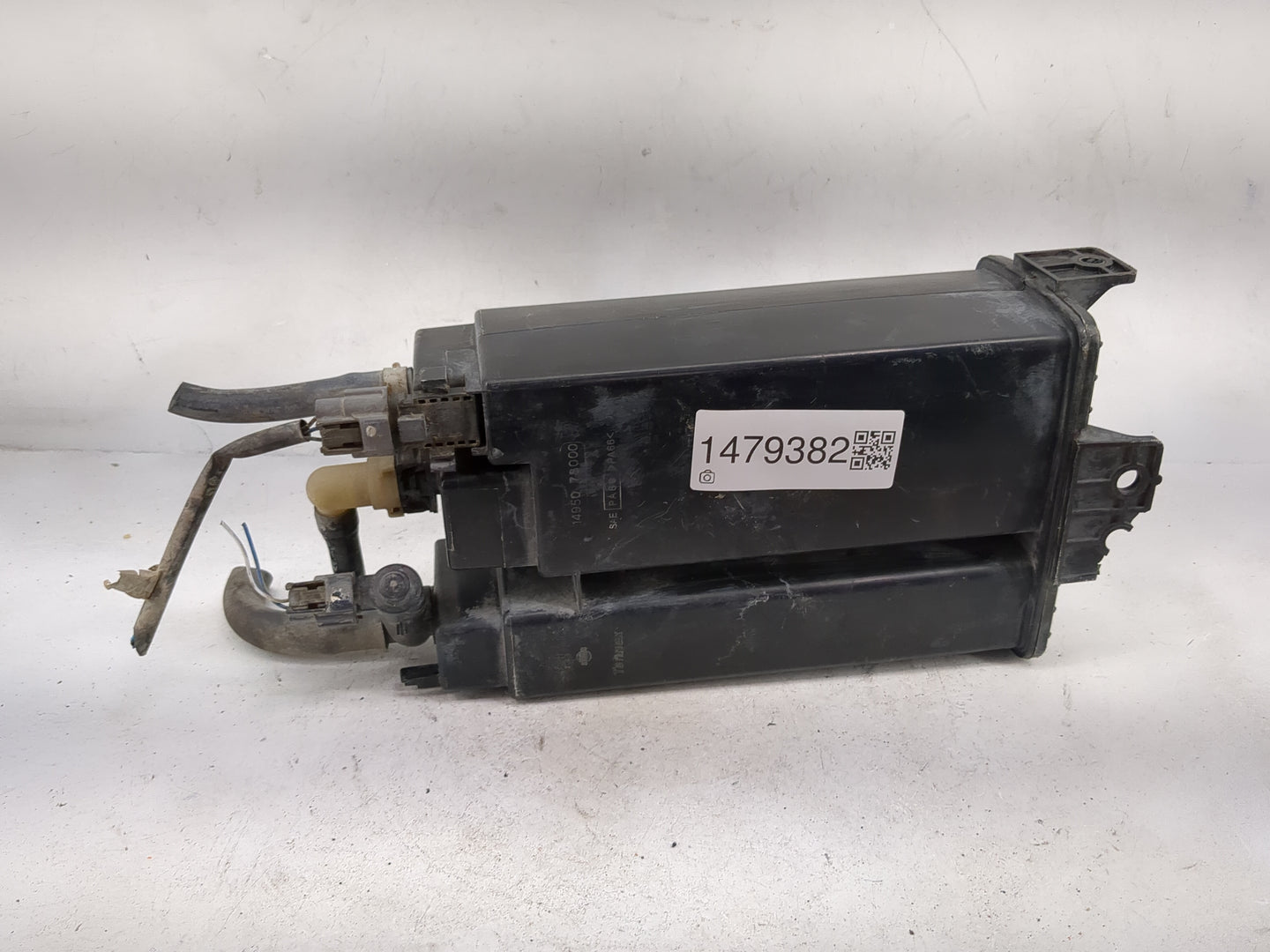 2006 Nissan Titan Fuel Vapor Charcoal Canister - Oemusedautoparts1.com