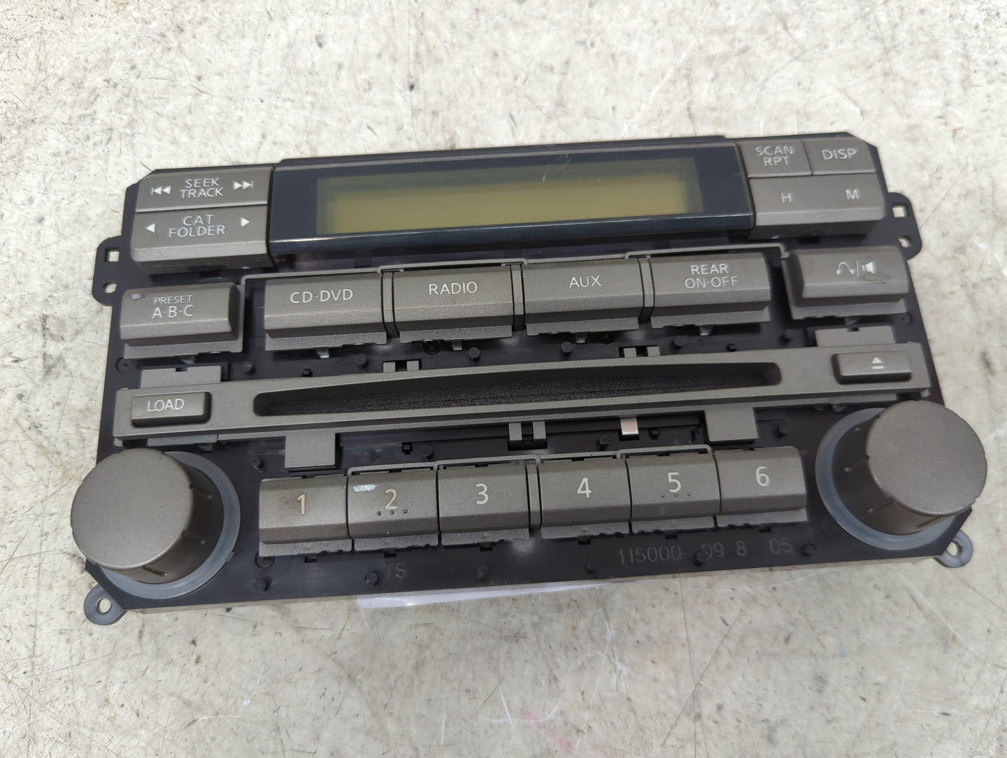 2006-2006 Nissan Titan Radio Control Panel - Oemusedautoparts1.com