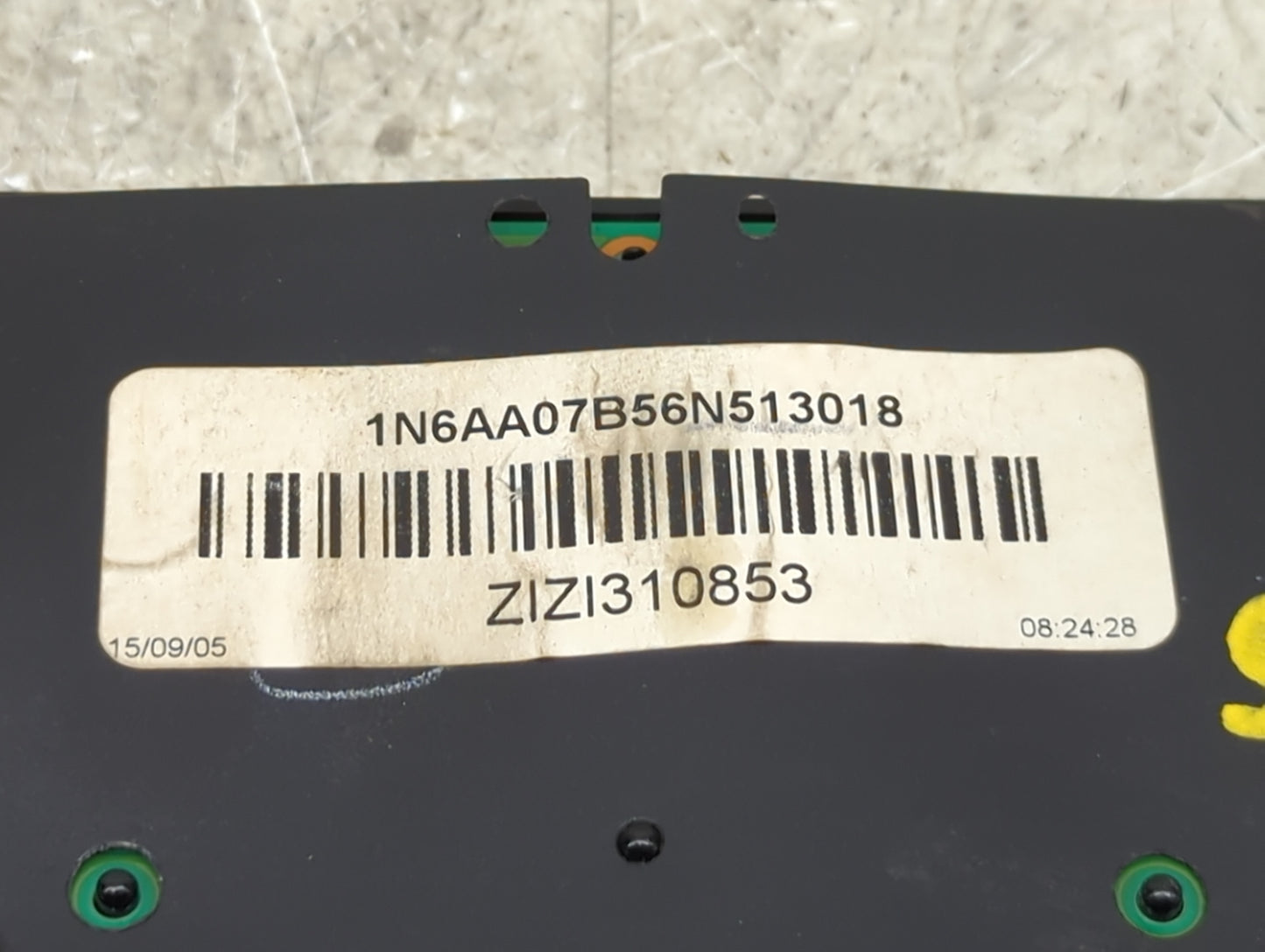 2006-2006 Nissan Titan Radio Control Panel - Oemusedautoparts1.com