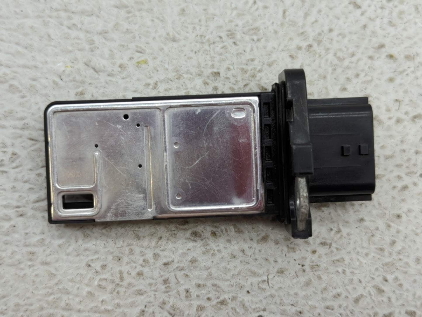 2004-2022 Nissan Titan Mass Air Flow Meter Maf - Oemusedautoparts1.com