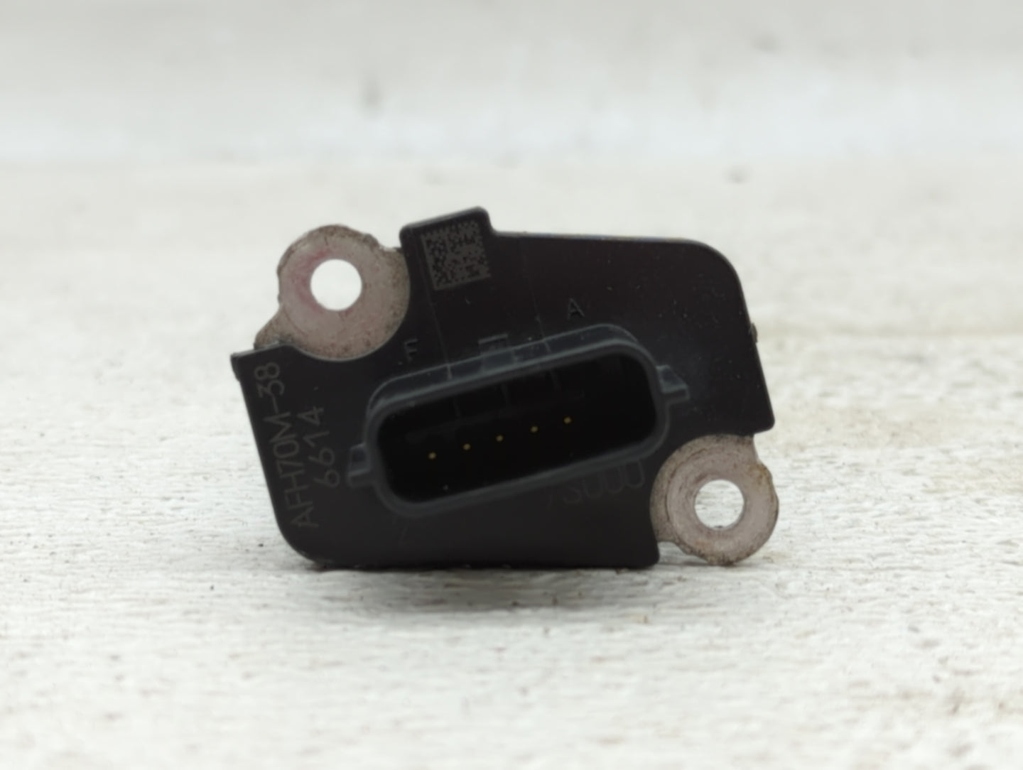 2004-2022 Nissan Titan Mass Air Flow Meter Maf - Oemusedautoparts1.com