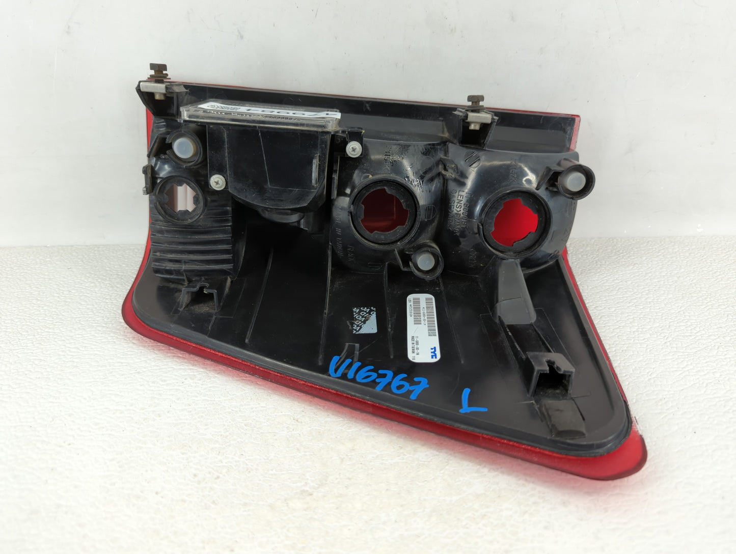 2004-2015 Nissan Titan Tail Light Assembly Driver Left OEM P/N:26555 7S206 Fits OEM Used Auto Parts - Oemusedautoparts1.com