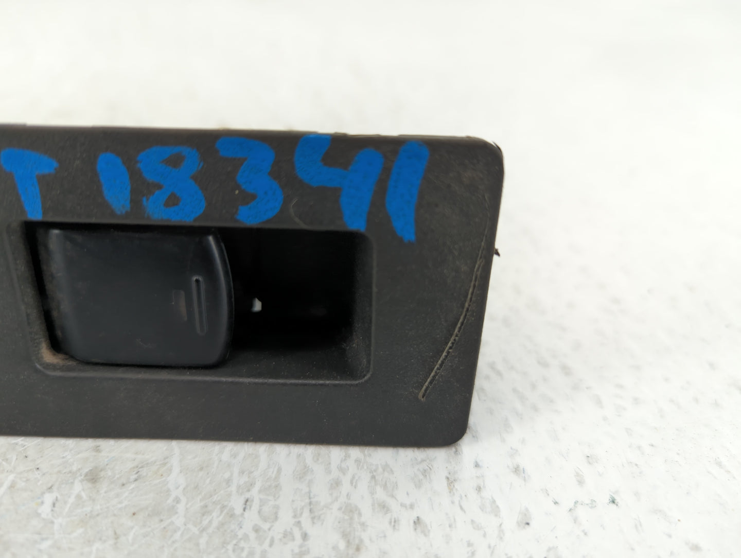2006 Nissan Titan Master Power Window Switch Replacement Driver Side Left P/N:25411 ZJ30A Fits OEM Used Auto Parts - Oemused