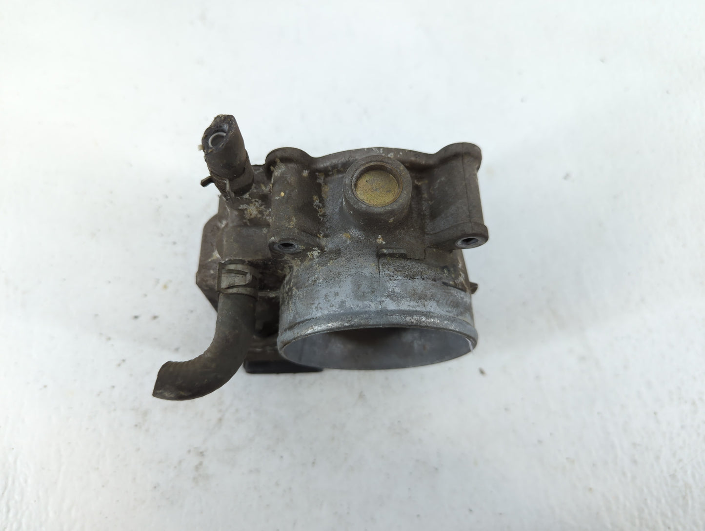 2004-2012 Nissan Titan Throttle Body P/N:16119 7S000 Fits Fits 2004 2005 2006 2007 2008 2009 2010 2011 2012 2013 2014 OEM Us