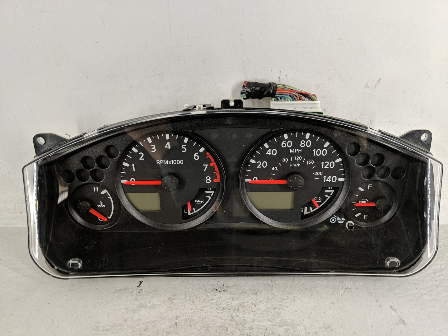 2006-2007 Nissan Xterra Instrument Cluster Speedometer Gauges P/N:24810-EA13C Fits Fits 2006 2007 OEM Used Auto Parts - Oemu