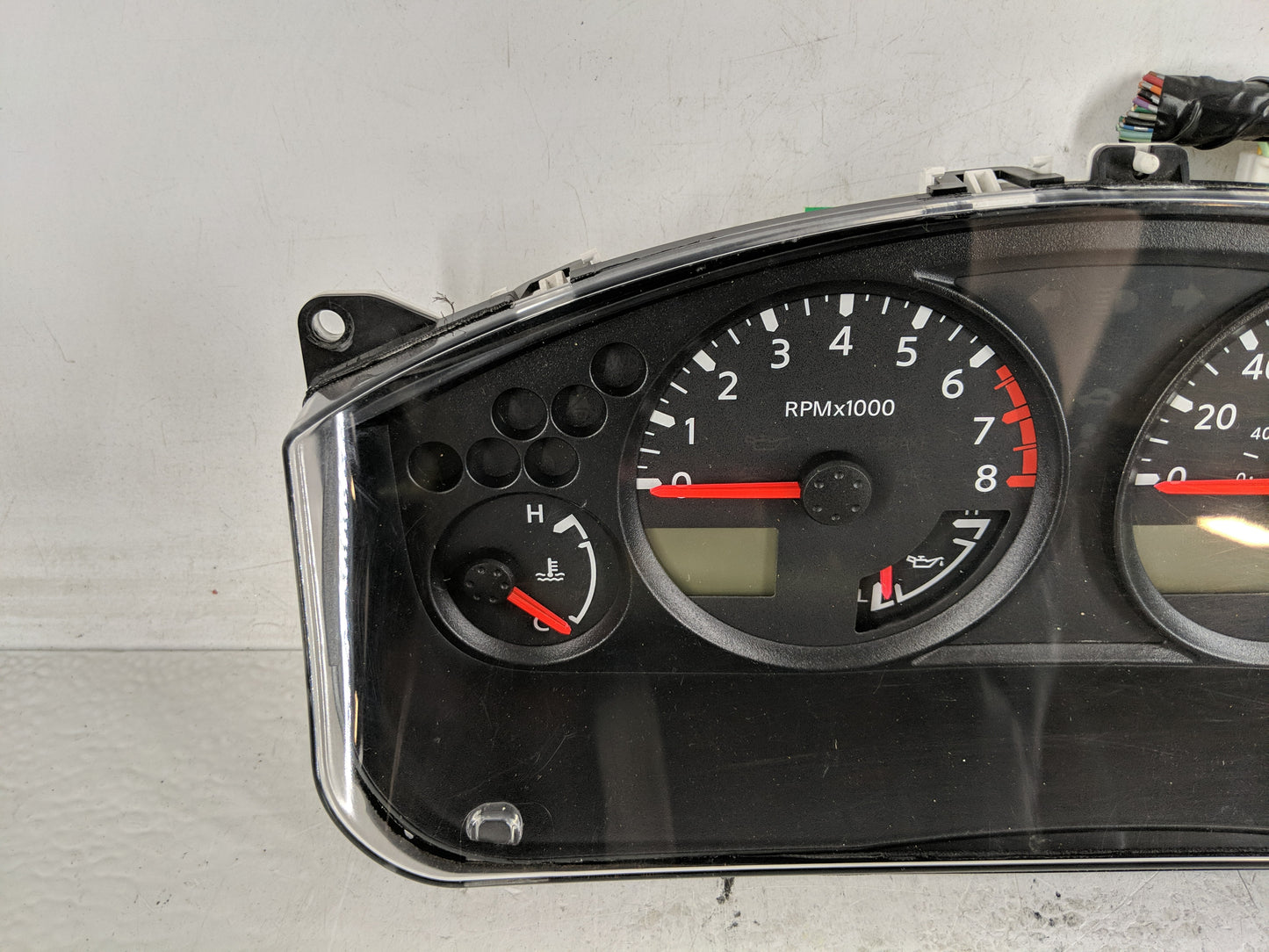 2006-2007 Nissan Xterra Instrument Cluster Speedometer Gauges P/N:24810-EA13C Fits Fits 2006 2007 OEM Used Auto Parts - Oemu