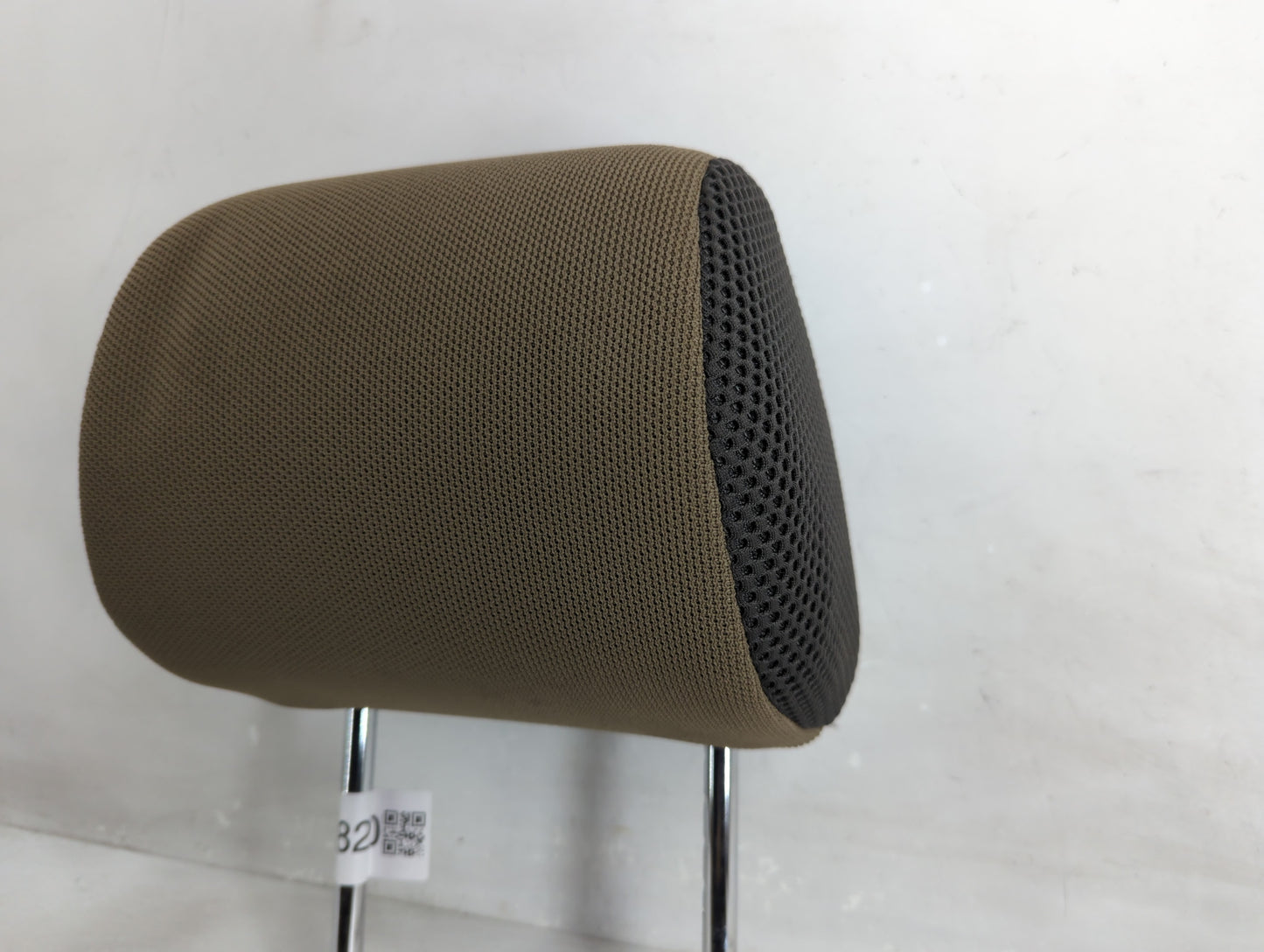 2006 Nissan Xterra Headrest Head Rest Front Driver Passenger Seat Fits OEM Used Auto Parts - Oemusedautoparts1.com