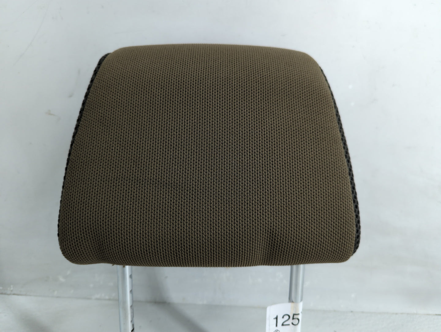 2006 Nissan Xterra Headrest Head Rest Front Driver Passenger Seat Fits OEM Used Auto Parts - Oemusedautoparts1.com