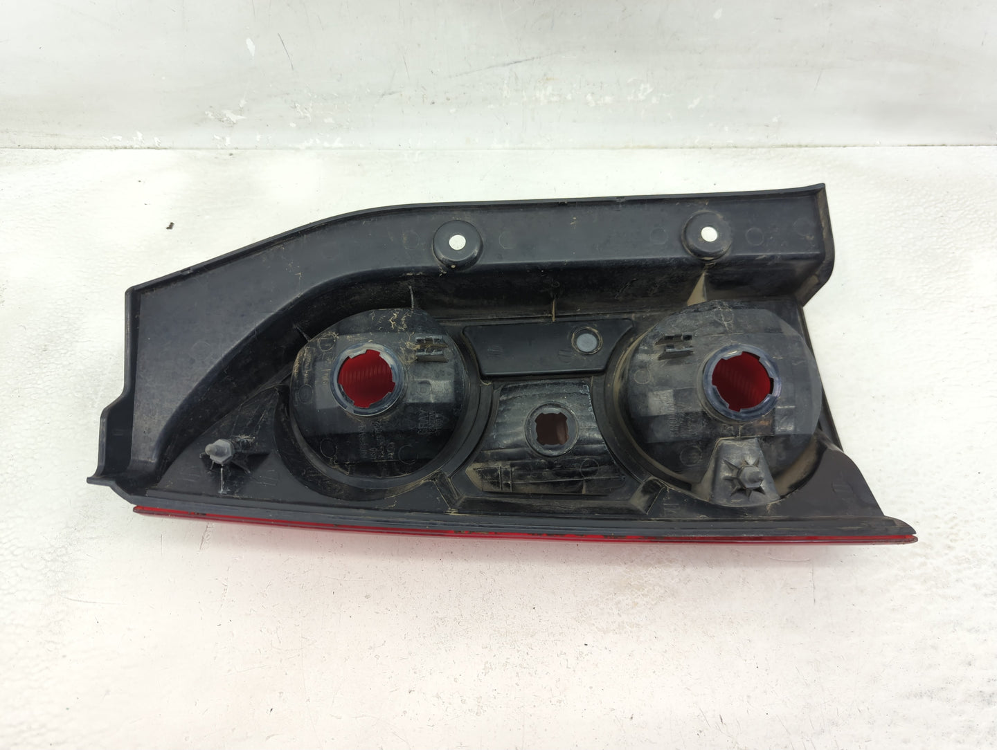 2005-2015 Nissan Xterra Tail Light Assembly Passenger Right OEM P/N:949 602 Fits OEM Used Auto Parts - Oemusedautoparts1.com