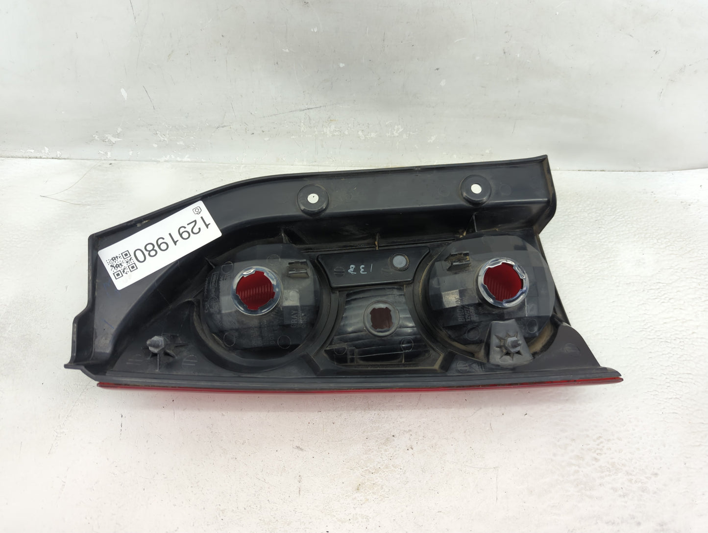 2005-2015 Nissan Xterra Tail Light Assembly Passenger Right OEM P/N:949 602 Fits OEM Used Auto Parts - Oemusedautoparts1.com