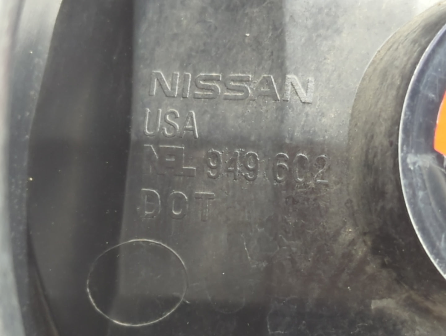 2005-2015 Nissan Xterra Tail Light Assembly Passenger Right OEM P/N:949 602 Fits OEM Used Auto Parts - Oemusedautoparts1.com