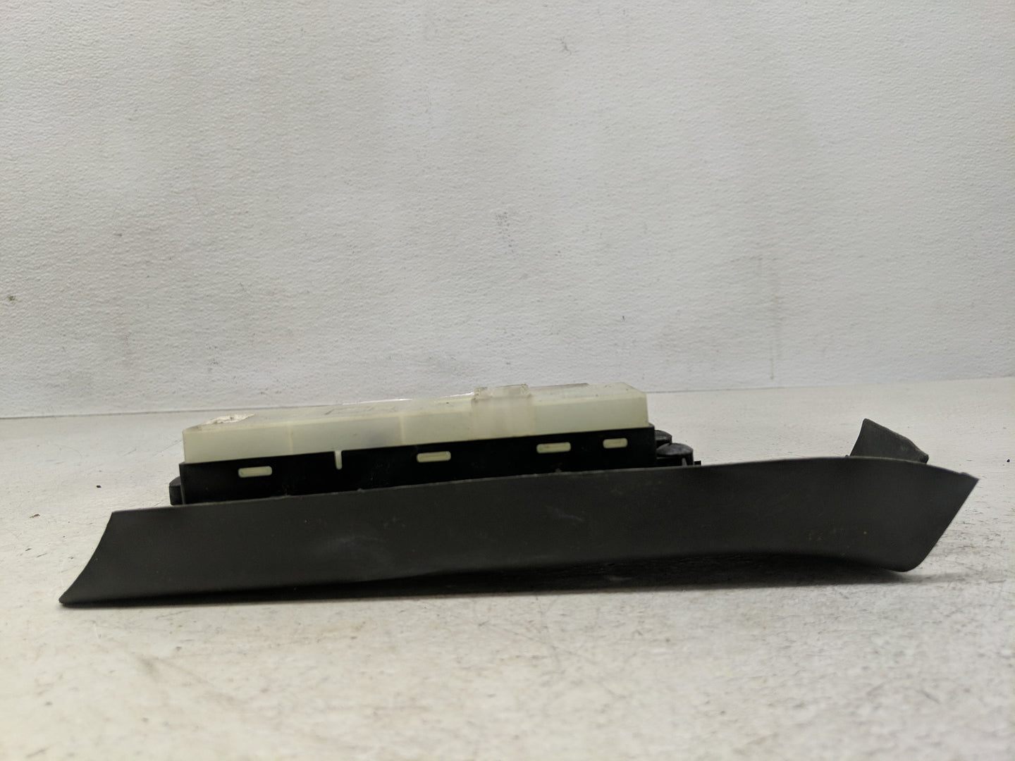 2005-2006 Nissan Xterra Master Power Window Switch Replacement Driver Side Left P/N:80961EA264 Fits Fits 2005 2006 OEM Used 