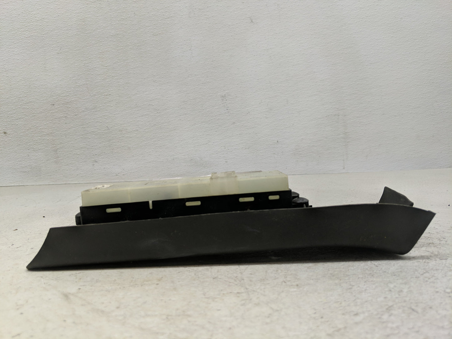 2005-2006 Nissan Xterra Master Power Window Switch Replacement Driver Side Left P/N:80961EA264 Fits Fits 2005 2006 OEM Used 
