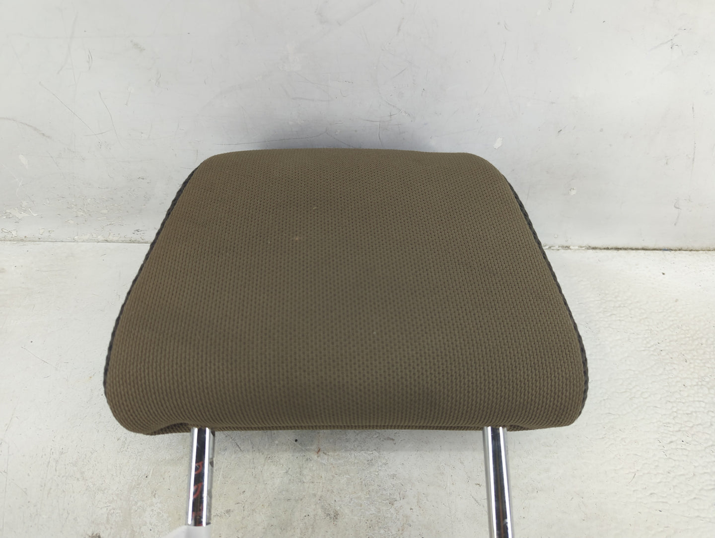 2005-2008 Nissan Xterra Headrest Head Rest Front Driver Passenger Seat Fits Fits 2005 2006 2007 2008 OEM Used Auto Parts - O