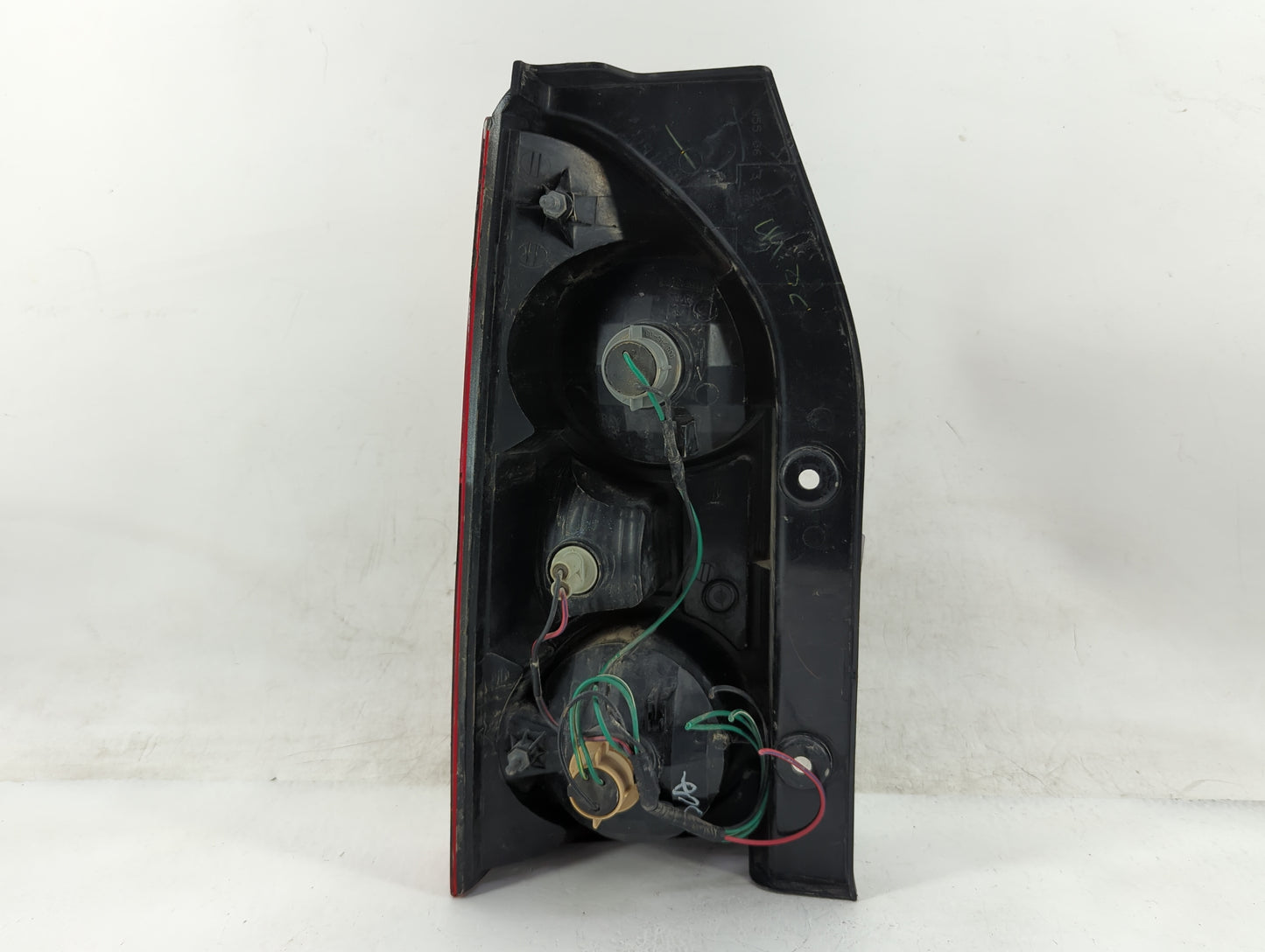 2005-2015 Nissan Xterra Tail Light Assembly Passenger Right OEM P/N:949 602 Fits OEM Used Auto Parts - Oemusedautoparts1.com