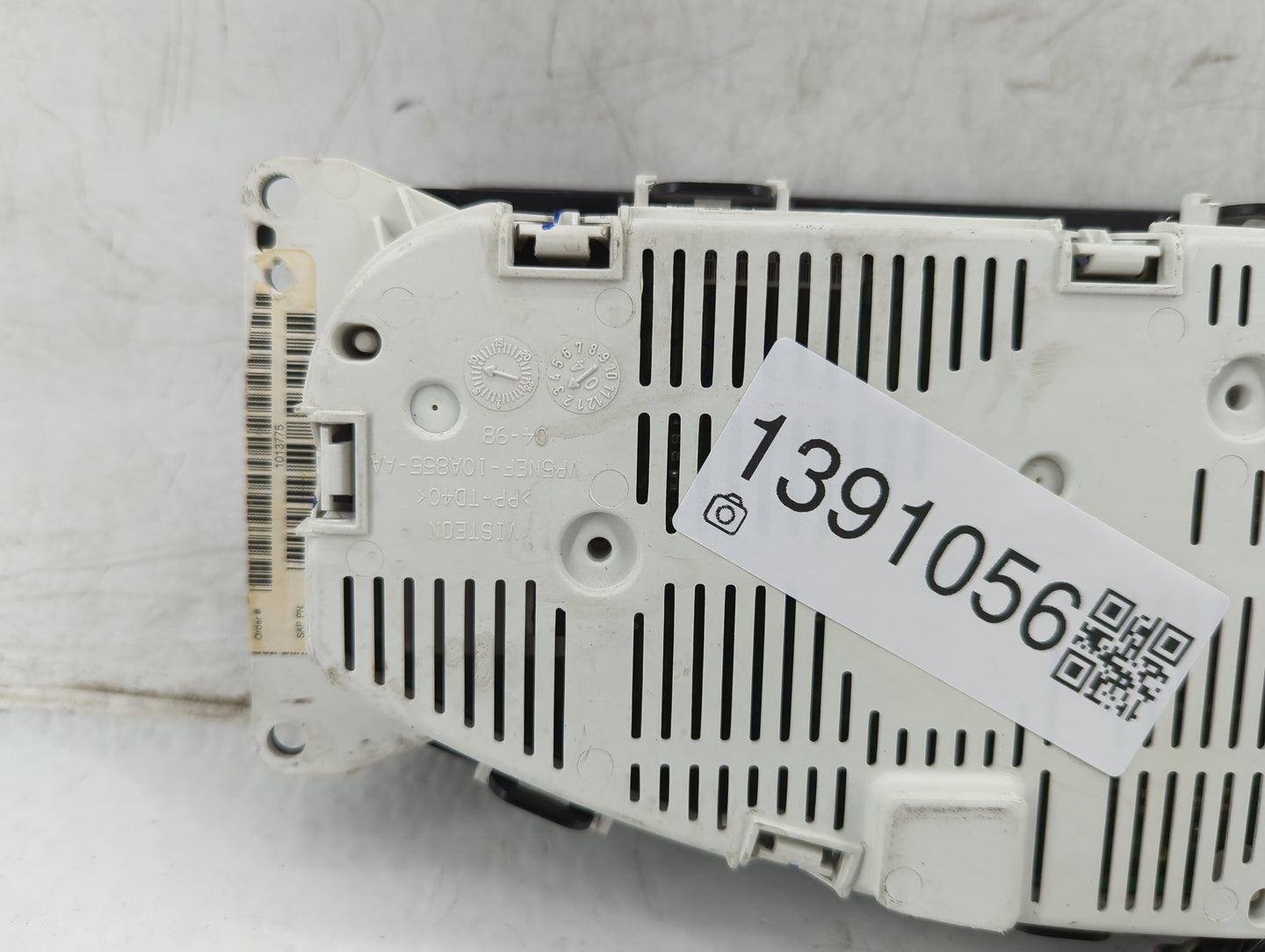 2006-2007 Nissan Xterra Instrument Cluster Speedometer Gauges P/N:24810-EA13D Fits Fits 2006 2007 OEM Used Auto Parts - Oemu