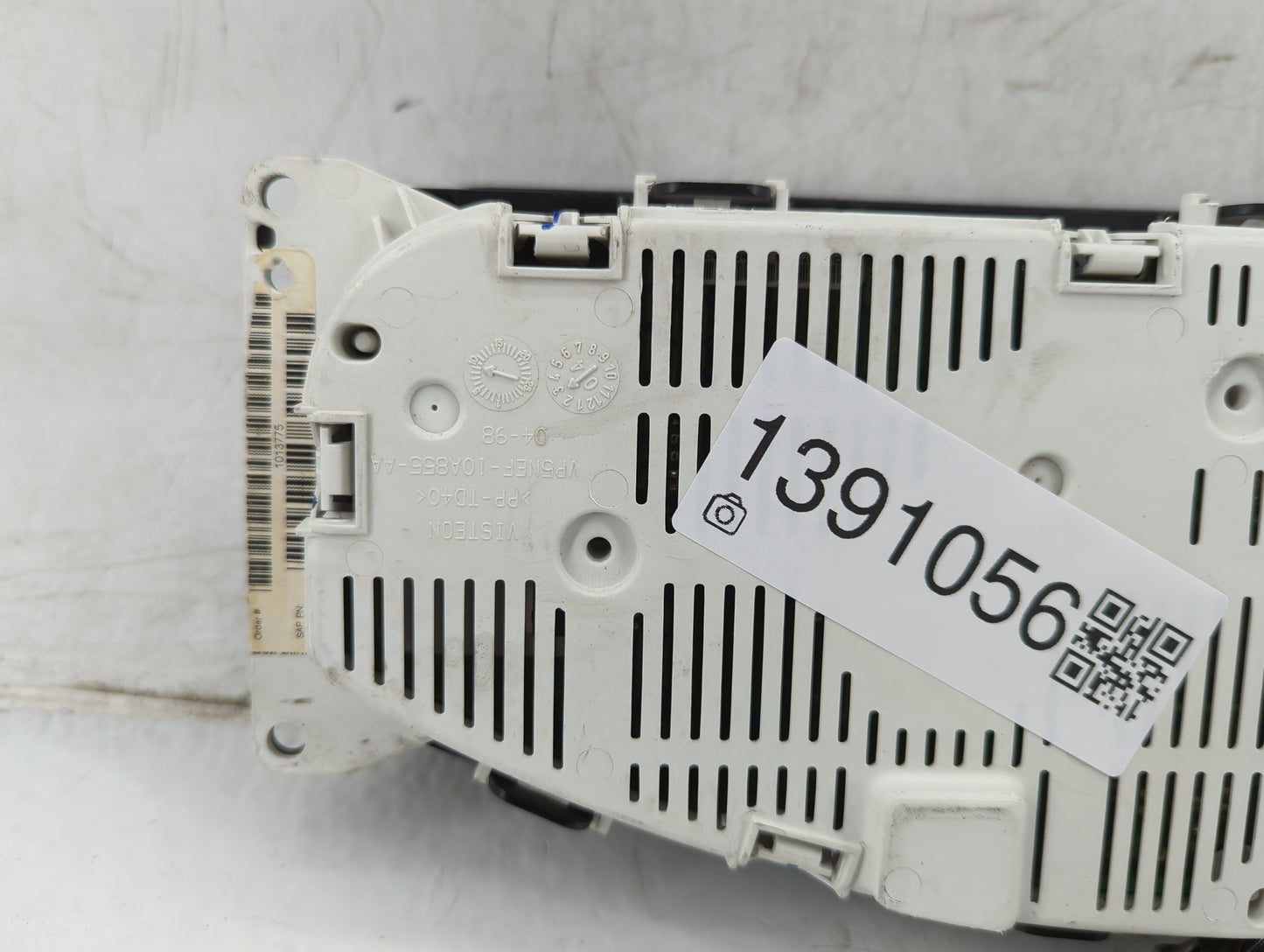 2006-2007 Nissan Xterra Instrument Cluster Speedometer Gauges P/N:24810-EA13D Fits Fits 2006 2007 OEM Used Auto Parts - Oemu