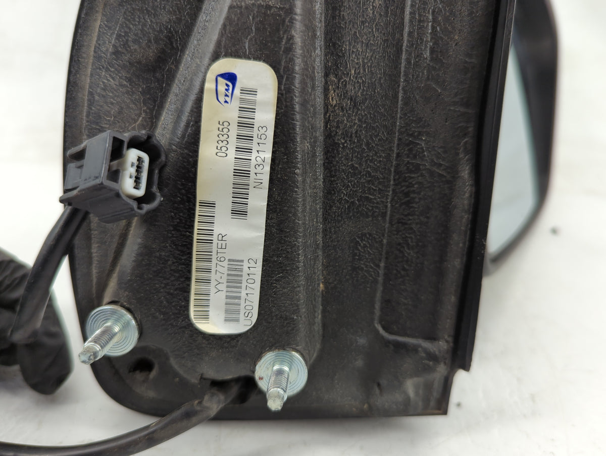 2005-2015 Nissan Xterra Passenger Side View Mirror - Right Door Mirror OEM Used - Oemusedautoparts1.com