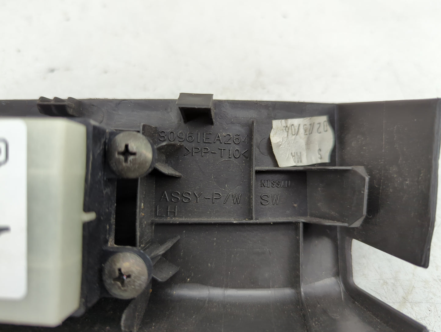 2005-2006 Nissan Xterra Master Power Window Switch Replacement Driver Side Left P/N:80961EA264 Fits Fits 2005 2006 OEM Used 