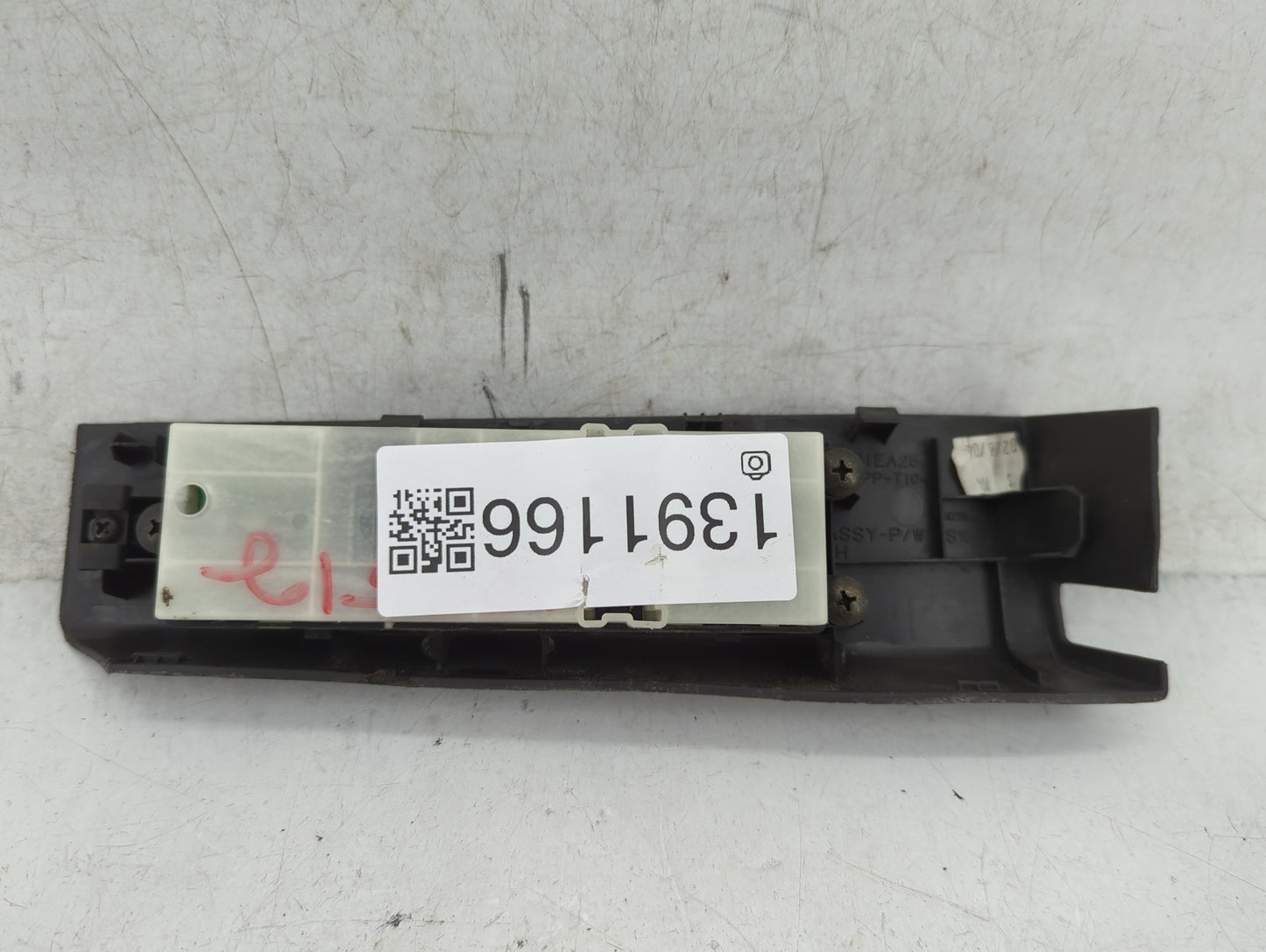 2005-2006 Nissan Xterra Master Power Window Switch Replacement Driver Side Left P/N:80961EA264 Fits Fits 2005 2006 OEM Used 