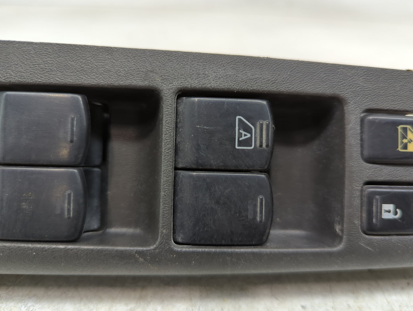 2005-2006 Nissan Xterra Master Power Window Switch Replacement Driver Side Left P/N:80961EA264 Fits Fits 2005 2006 OEM Used 